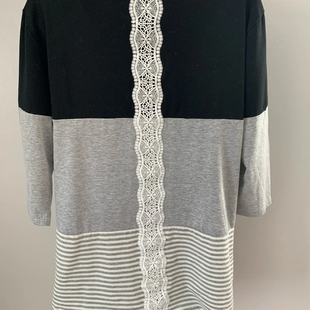 Hount Colorblock Tee - Picture 14 of 15